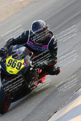 media/Jan-14-2022-Apex Assassins (Fri) [[4609ad47be]]/Trackday 2/Session 5/Turn 10 Inside/